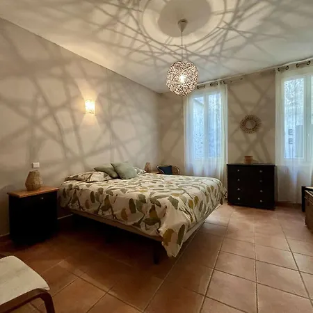 Maison De Village Climatisee- Ar000-025 *