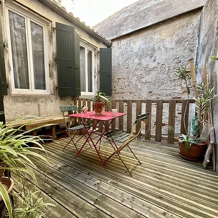 Maison De Village Climatisee- Ar000-025